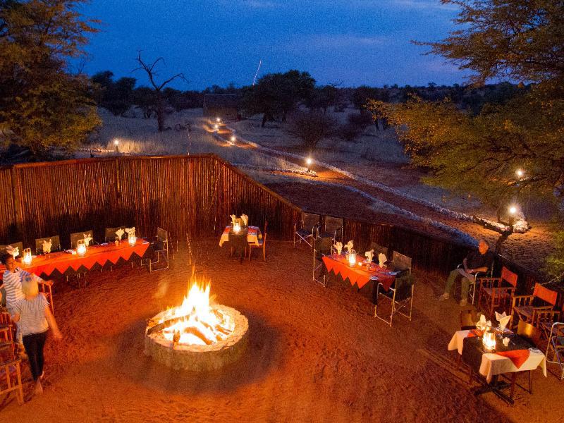 Camelthorn Kalahari Lodge Hoachanas Zewnętrze zdjęcie